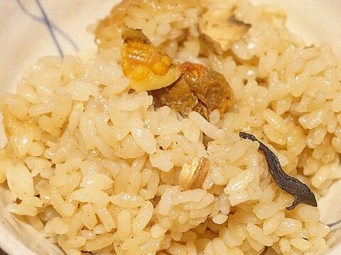 海と山の旨味、ホヤとポルチーニの炊き込みご飯